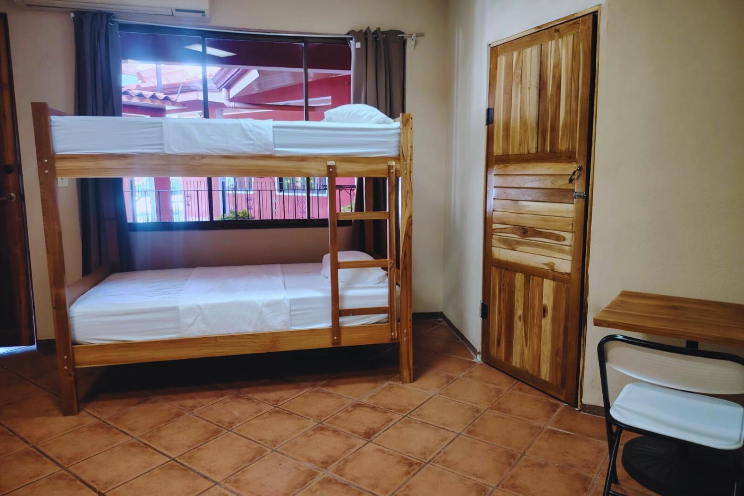 Hospedaje Papalotes Quepos Esterno foto
